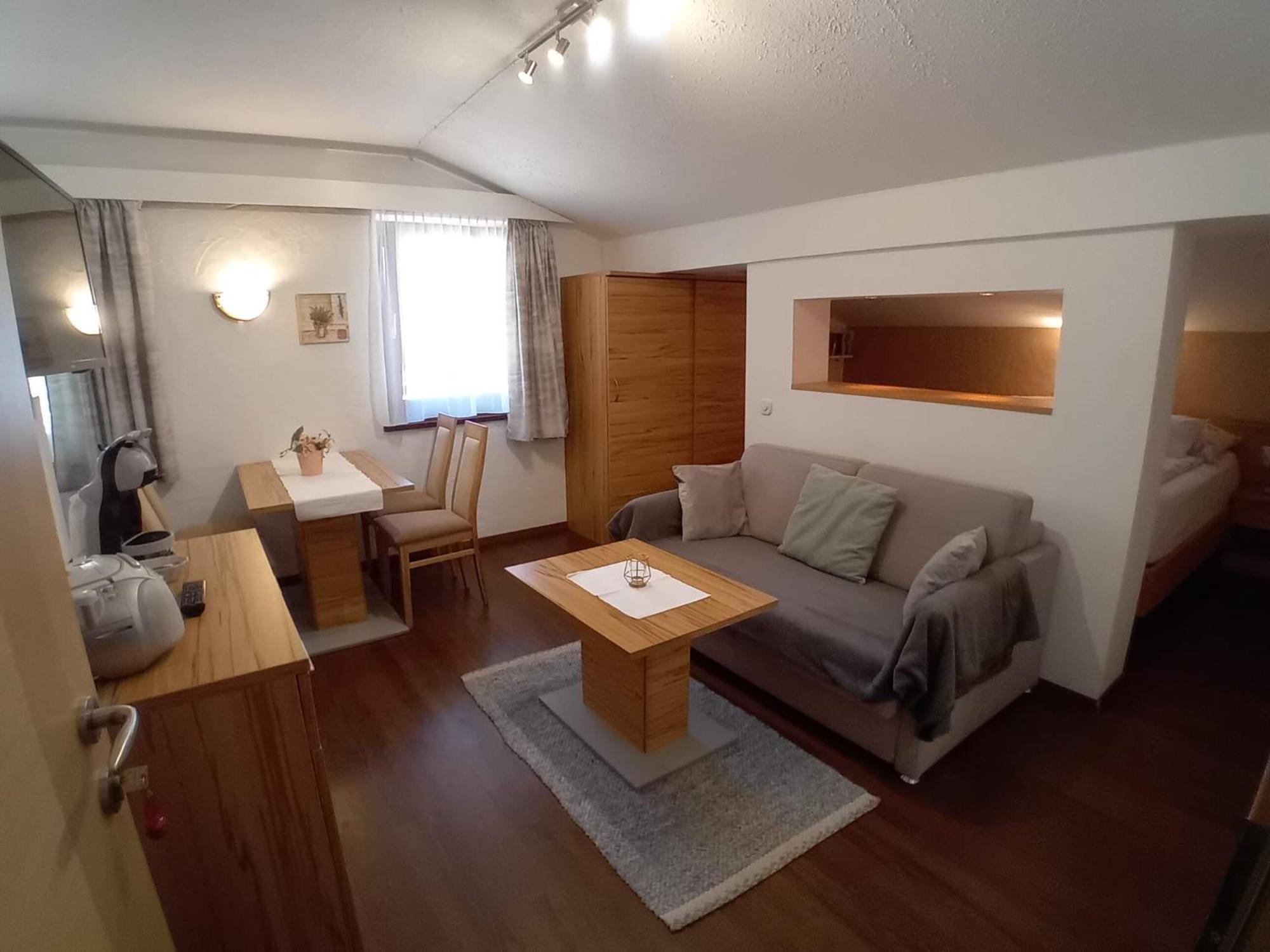 Landhaus Almidyll เซเฟลด์ อิน ทิโรล ภายนอก รูปภาพ